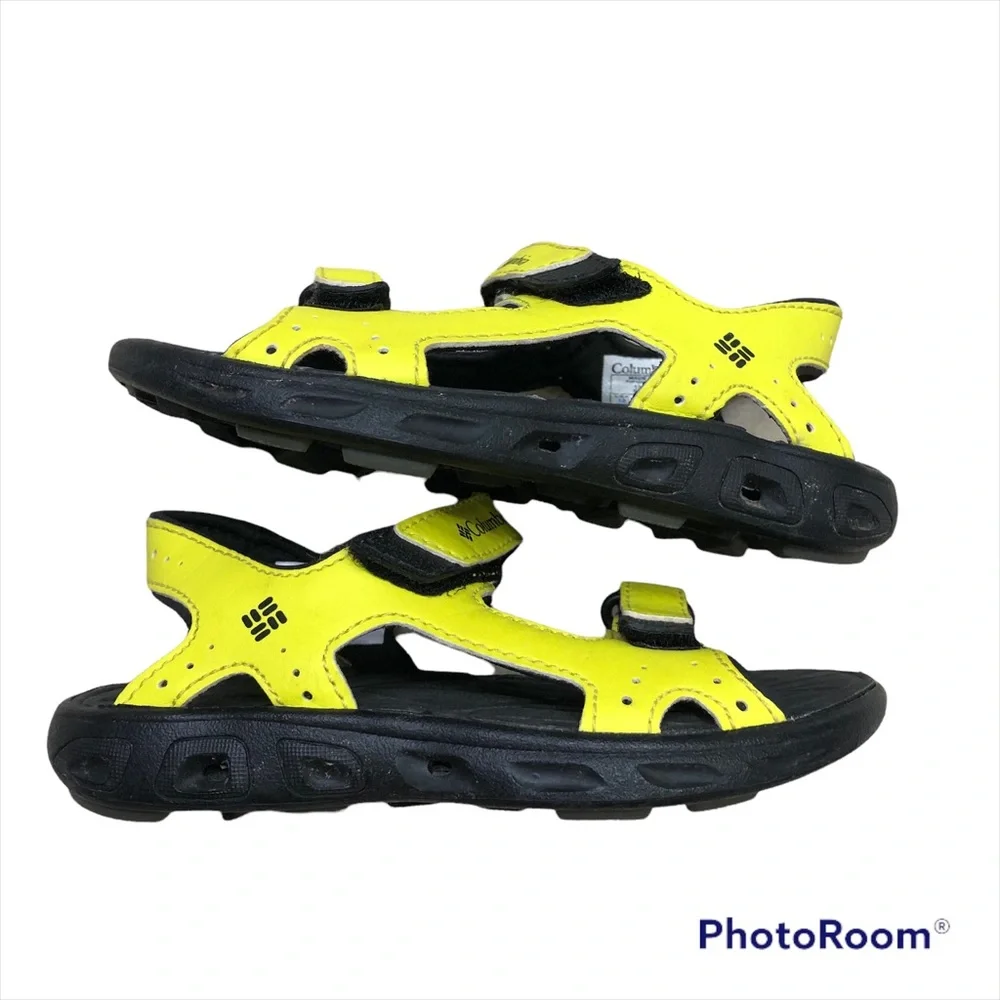 Columbia Techsun neon yellow 3 strap water sandals